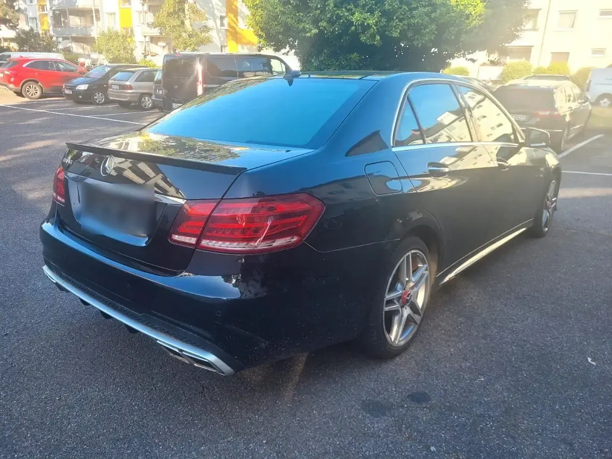 Gebraucht Mercedes E350 Avantgarde 252 PS (185 kW) 2014 Schwarz Limousine