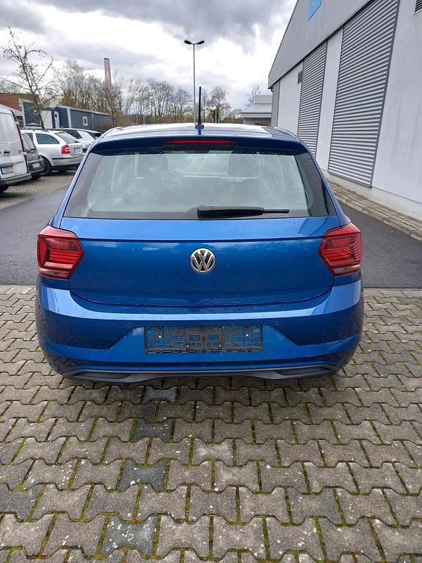 Gebraucht VW Polo Highline 116 PS (85 kW) 2018 Blau Kleinwagen