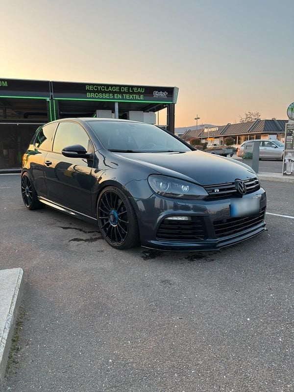 Second-hand VW Golf 270 CP (198 kW) 2010 Albastru Coupe