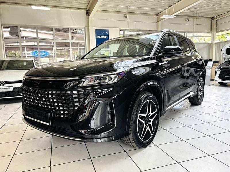 Neu DFSK E5 177 PS (130 kW) 2026 Schwarz SUV
