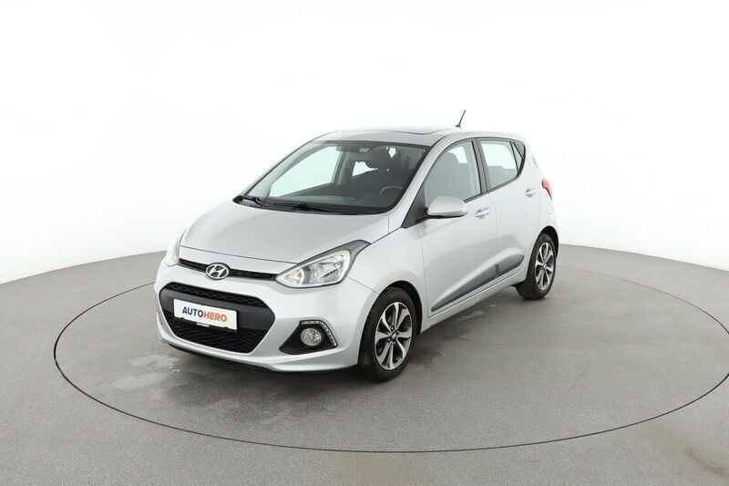 Grau Gebraucht 2016 Hyundai i10 Style Kleinwagen | 11.450 € (Fairer Preis) - Bild 1/4