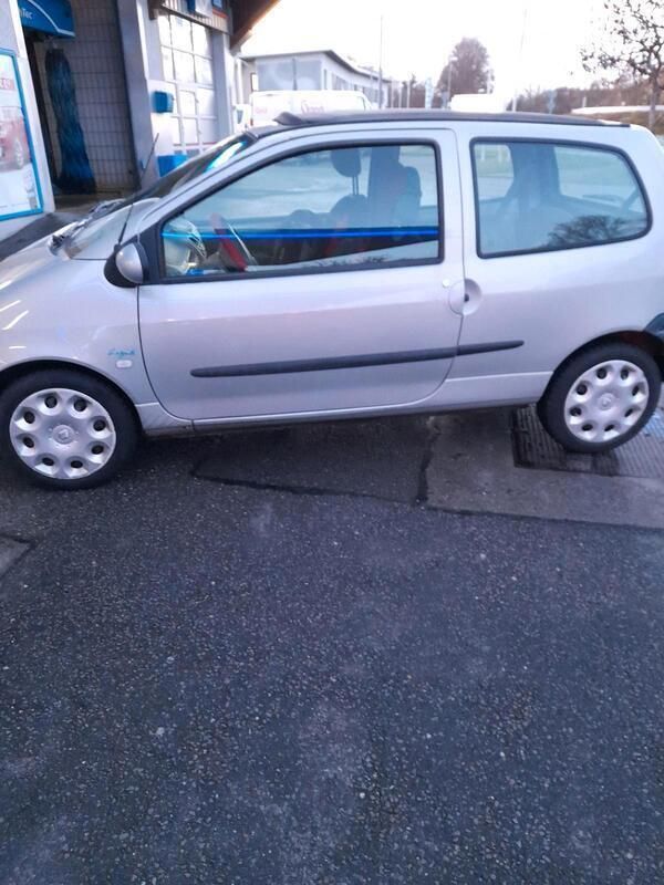 Silber Gebraucht 2005 Renault Twingo Kleinwagen | 500 € (Superpreis) - Bild 1/4