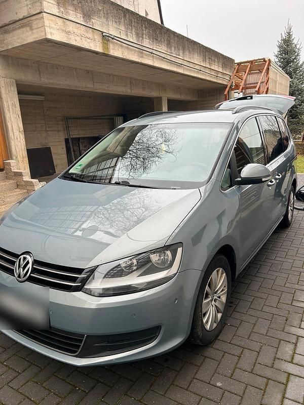 Gebraucht VW Sharan 140 PS (102 kW) 2010 Silber Van / Kleinbus