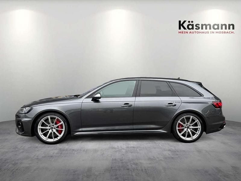 Gebraucht Audi RS4 Ambiente 450 PS (330 kW) 2023 Daytonagrau perleffekt Kombi