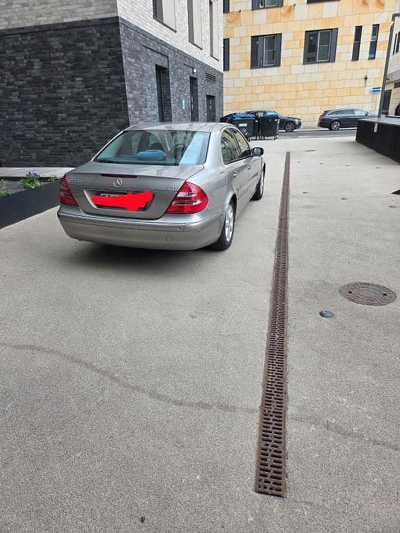 Occasion Mercedes E220 Elegance 150 ch (110 kW) 2004 Doré Berline