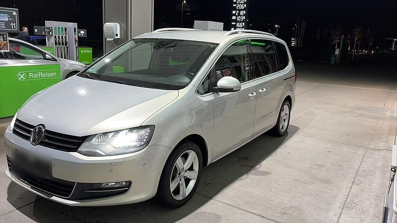 Gebraucht VW Sharan 170 PS (125 kW) 2012 Grau Van / Kleinbus