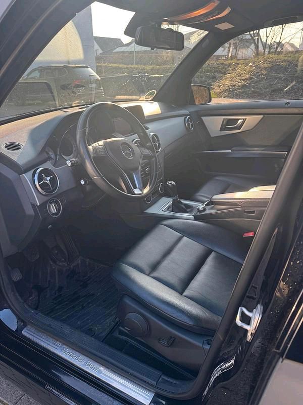 Gebraucht Mercedes GLK220 170 PS (125 kW) 2012 Schwarz SUV