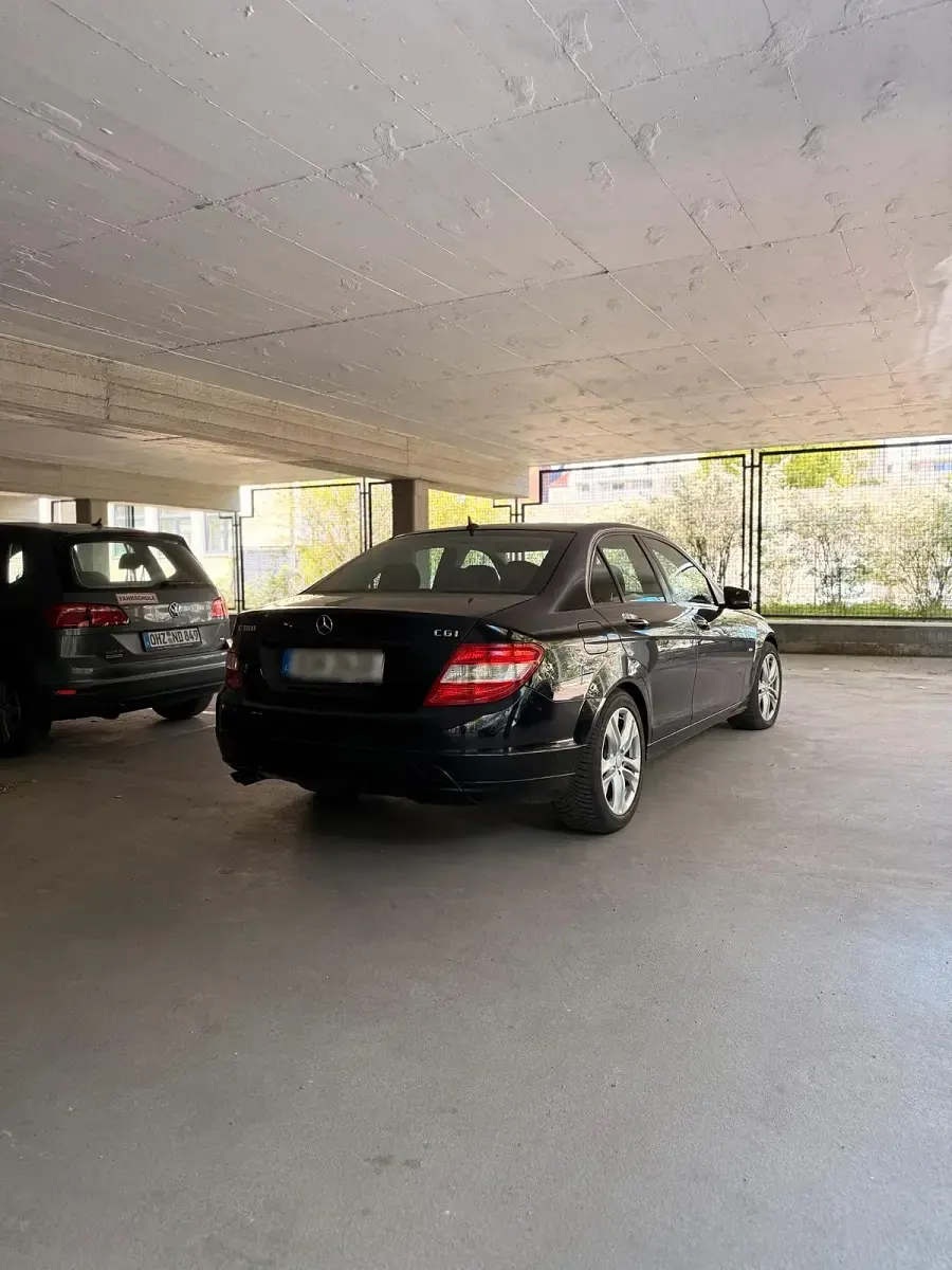 Gebraucht Mercedes C180 156 PS (114 kW) 2010 Schwarz Limousine