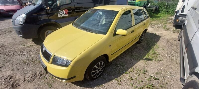 Gelb Gebraucht 2001 Skoda Fabia Comfort Kombi | 450 € (Superpreis) - Bild 1/4