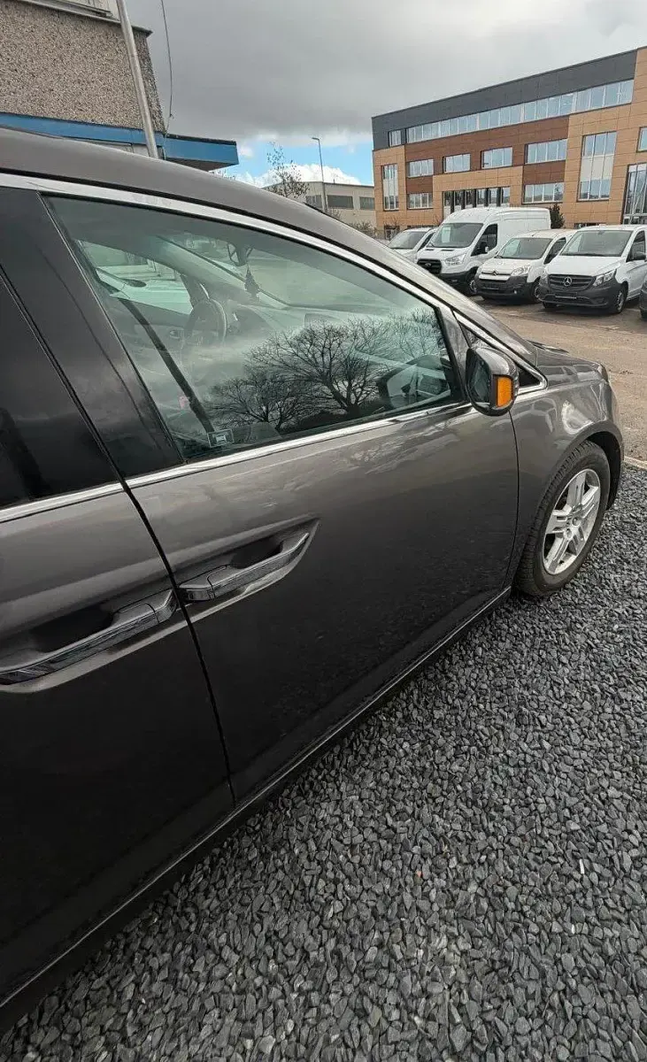 Gebraucht Honda Odyssey 252 PS (185 kW) 2011 Braun Van / Kleinbus
