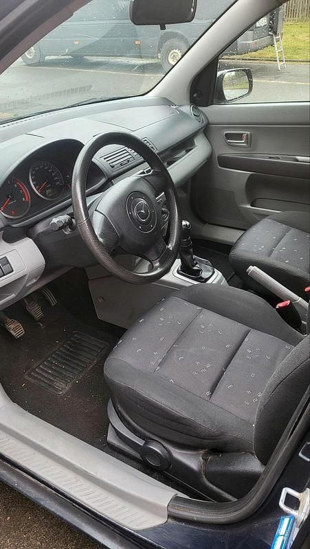 Gebraucht 2005 Mazda 2 Kleinwagen | 900 € - Bild 1/3