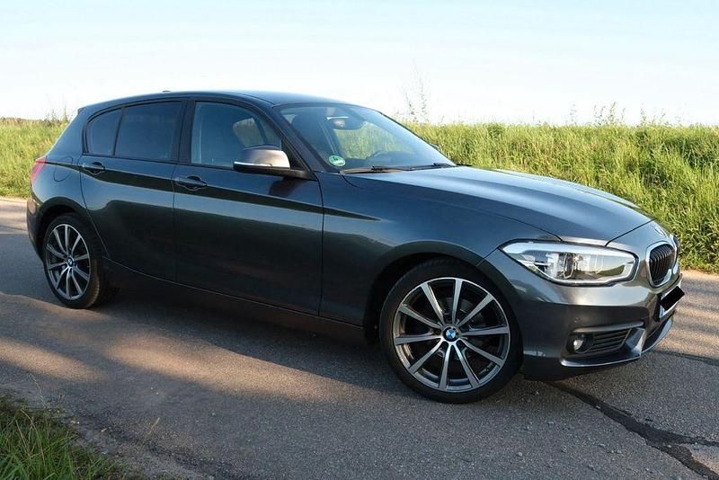 Gebraucht BMW 118 136 PS (100 kW) 2018 Grau Kleinwagen