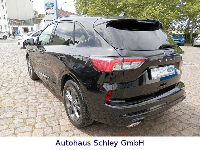 Gebraucht Ford Kuga ST-Line 120 PS (88 kW) 2022 Schwarz SUV