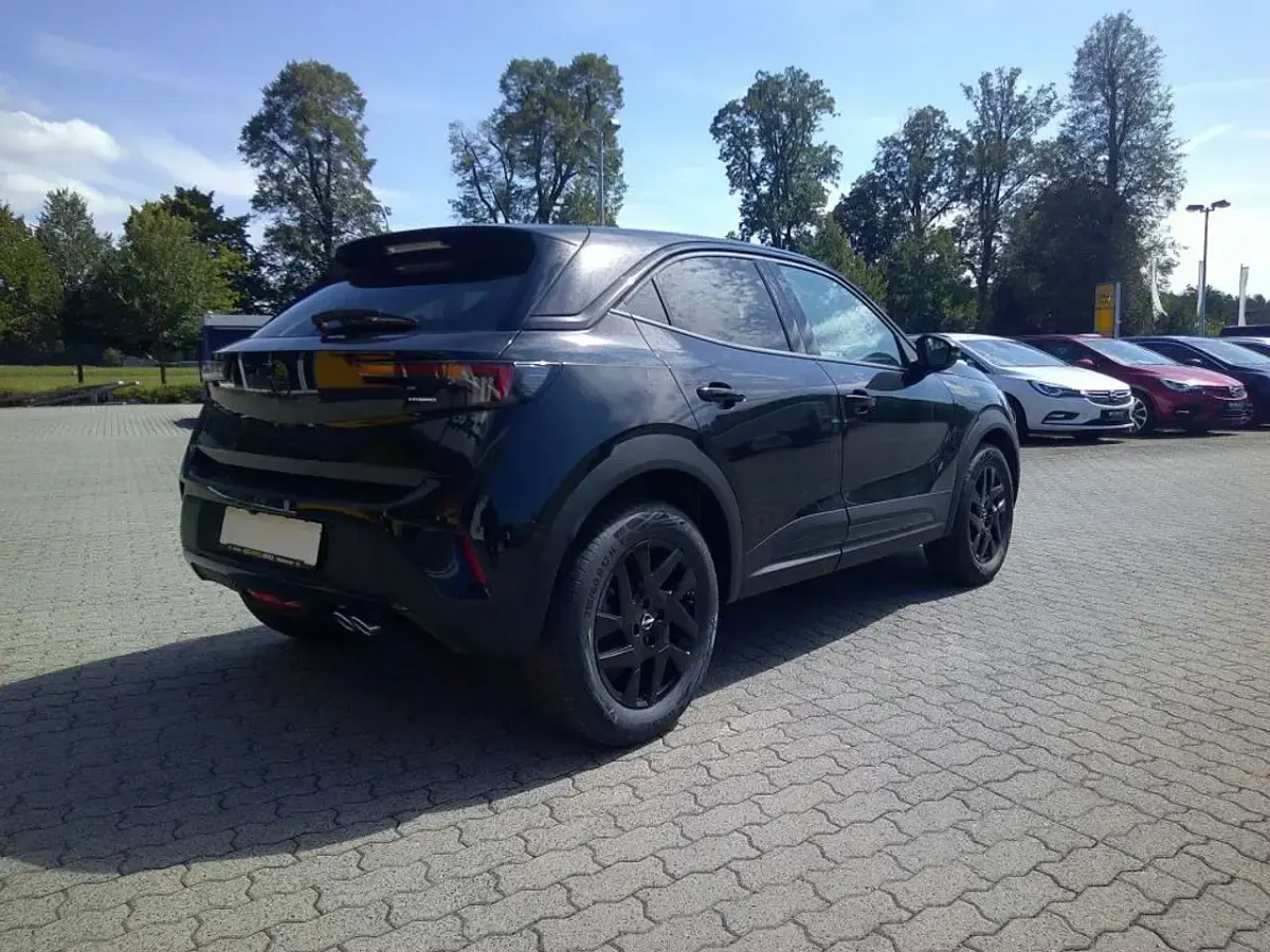 Gebraucht Opel Mokka 136 PS (100 kW) 2025 Karbon schwarz metallic SUV