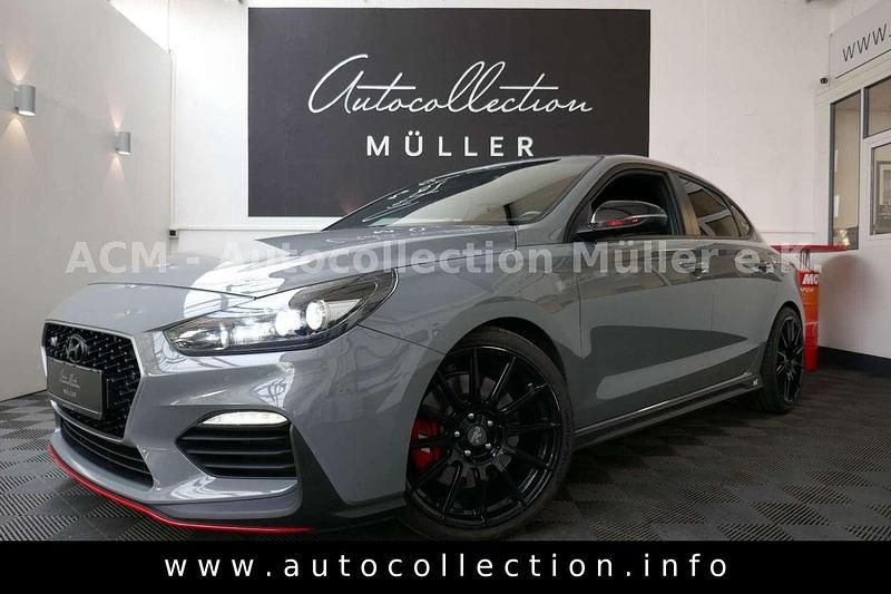 Grau Gebraucht 2020 Hyundai i30 Limousine | 22.497 € (Fairer Preis) - Bild 1/4