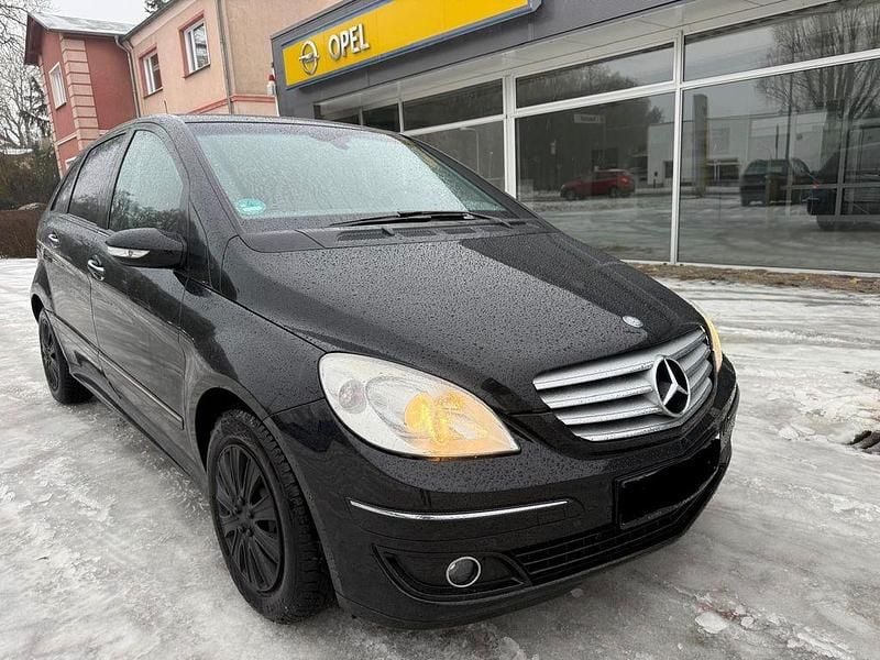 Schwarz Gebraucht 2008 Mercedes B170 Van / Kleinbus | 5.980 € (Fairer Preis) - Bild 1/4