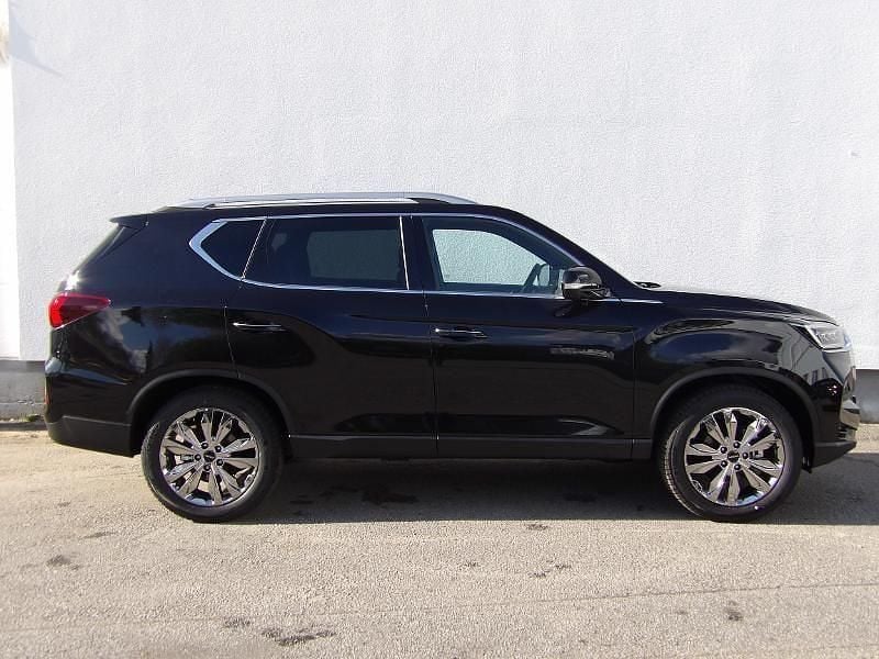 Ny KGM Rexton 201 HK (147 kW) 2026 Sort SUV