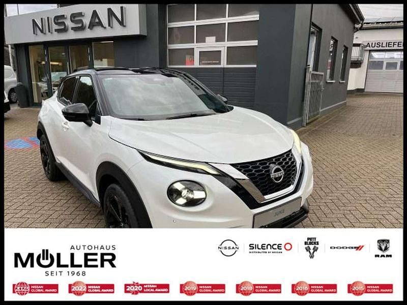 Pearl white / black Gebraucht 2024 Nissan Juke Tekna SUV | 24.990 € (Teuer) - Bild 1/4