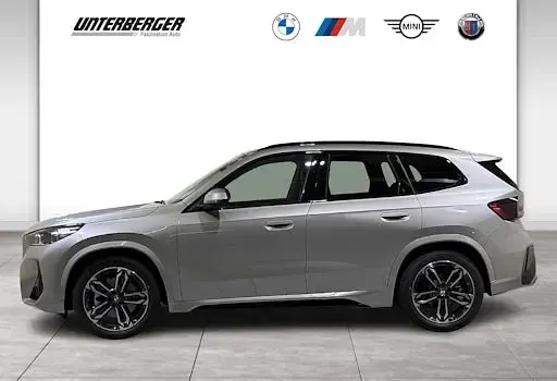 Gebraucht BMW X1 M Sport 211 PS (155 kW) 2025 Spacesilber SUV