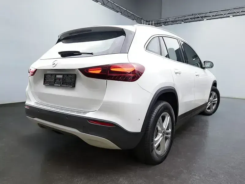 Gebraucht Mercedes GLA220 190 PS (139 kW) 2025 Weiß unilack polarweiß SUV