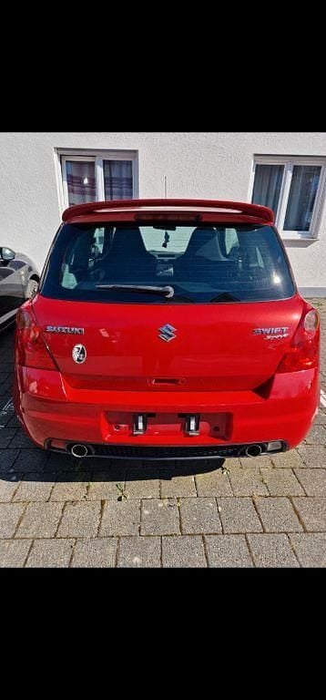 Rot Gebraucht 2007 Suzuki Swift Sport Limousine | 3.499 € (Fairer Preis) - Bild 1/4