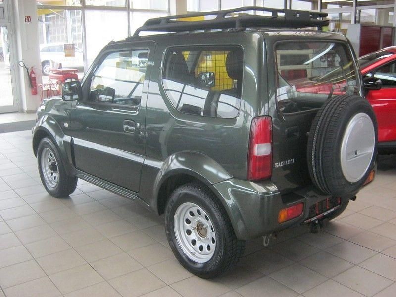Gebraucht Suzuki Jimny Comfort 84 PS (61 kW) 2018 Grün SUV