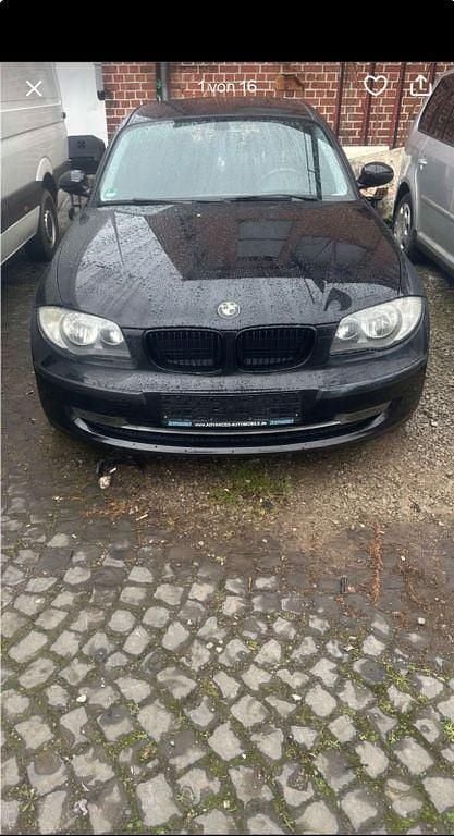 Gebraucht BMW 116 122 PS (89 kW) 2008 Schwarz Kleinwagen
