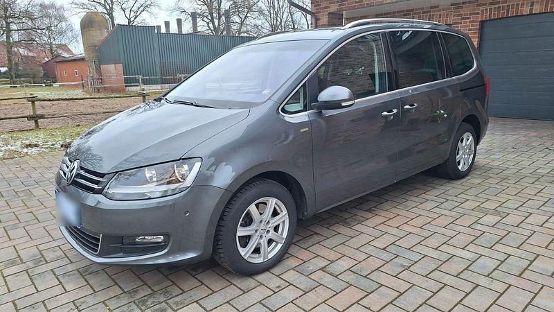 Gebraucht VW Sharan Life 140 PS (102 kW) 2013 Grau Van / Kleinbus