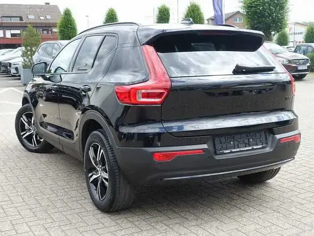 Gebraucht Volvo XC40 120 PS (88 kW) 2025 SUV