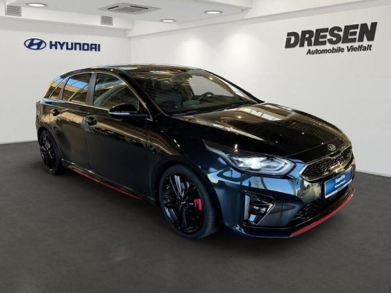 Usado Kia Ceed GT 204 HP (150 kW) 2019 Preto Citadino