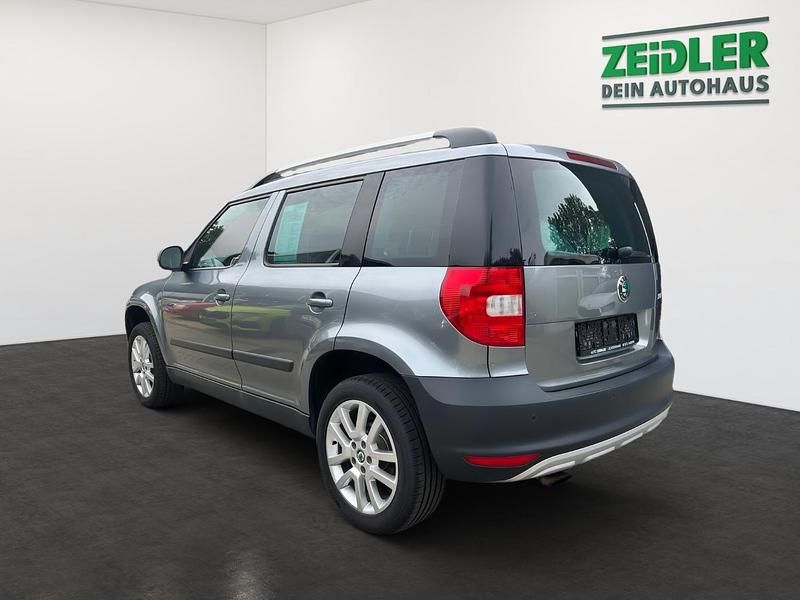Gebraucht Skoda Yeti Experience 105 PS (77 kW) 2011 Grau SUV