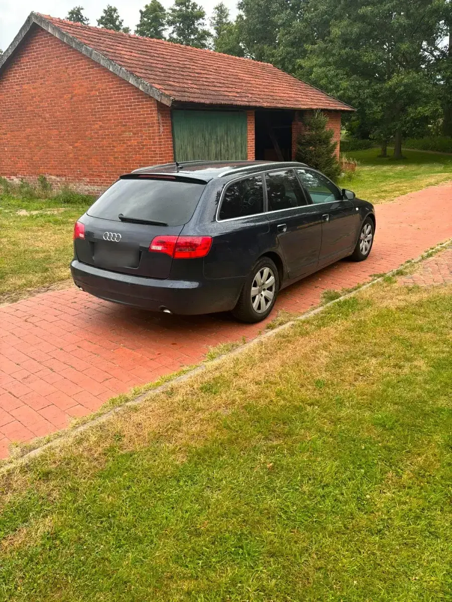 Gebraucht Audi A6 179 PS (131 kW) 2006 Blau Kombi