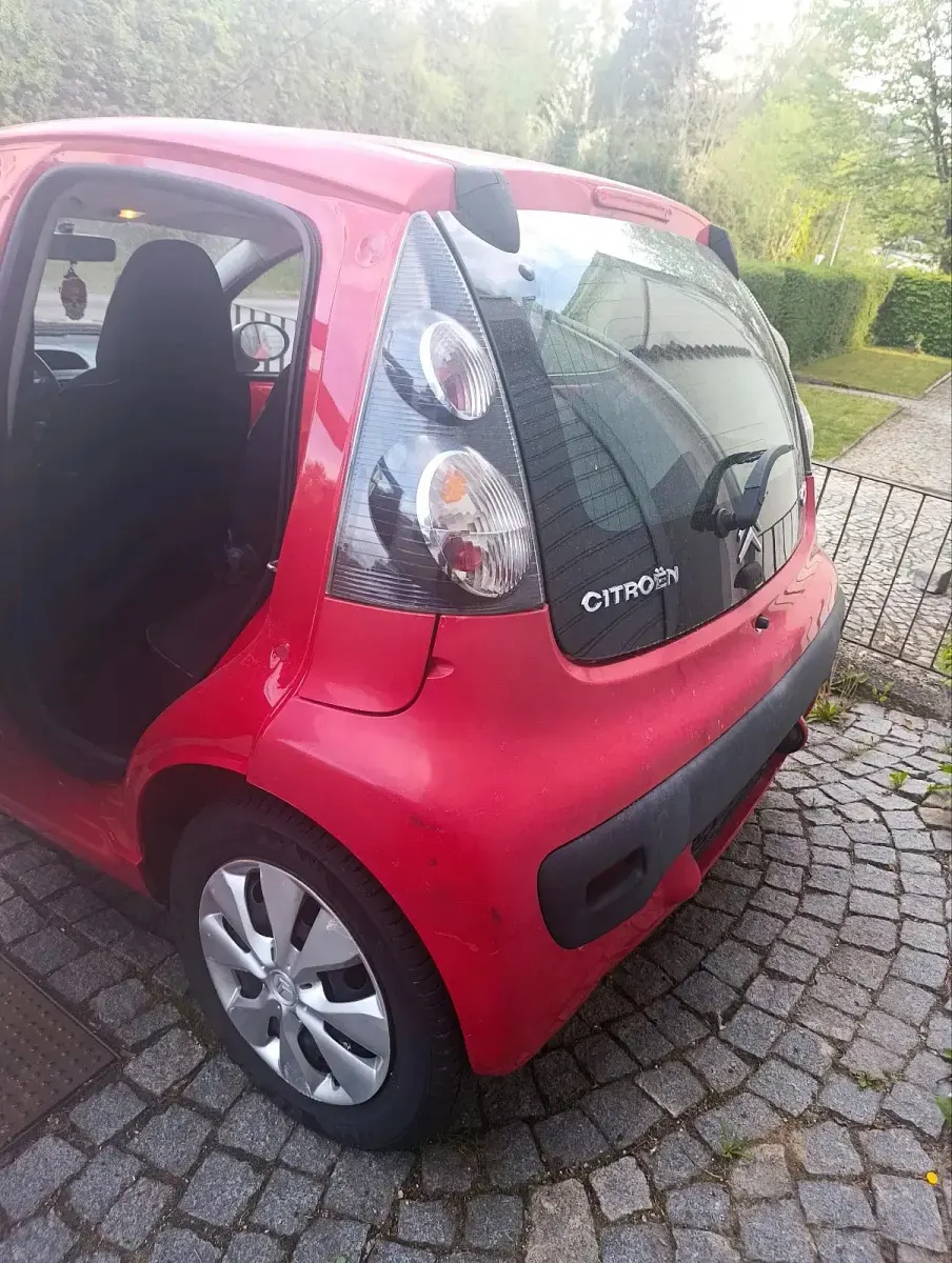 Gebraucht Citroën C1 60 PS (44 kW) 2010 Rot Kleinwagen