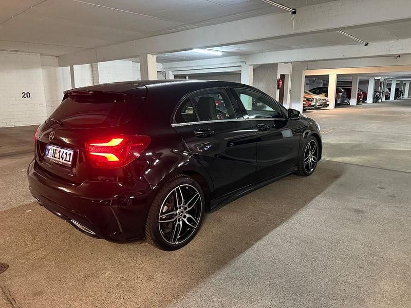 Gebraucht Mercedes A200 AMG line 156 PS (114 kW) 2018 Schwarz Limousine