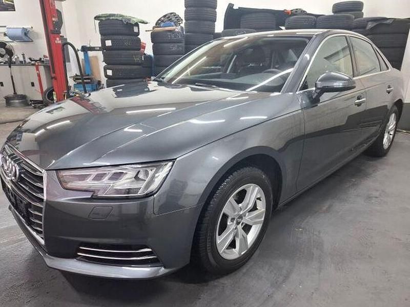 Gebraucht Audi A4 Ambiente 150 PS (110 kW) 2016 Grau Limousine
