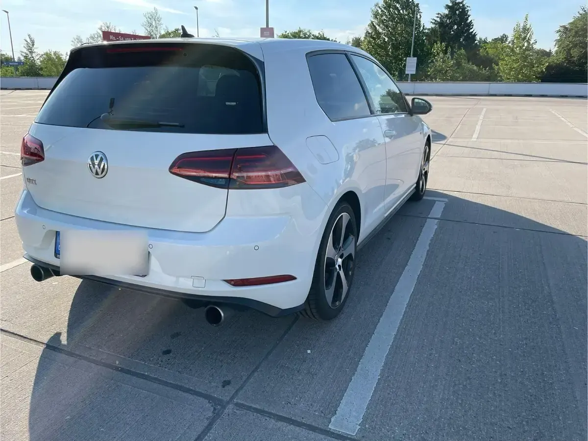 Gebraucht VW Golf VII GTI 230 PS (169 kW) 2017 Weiß Limousine