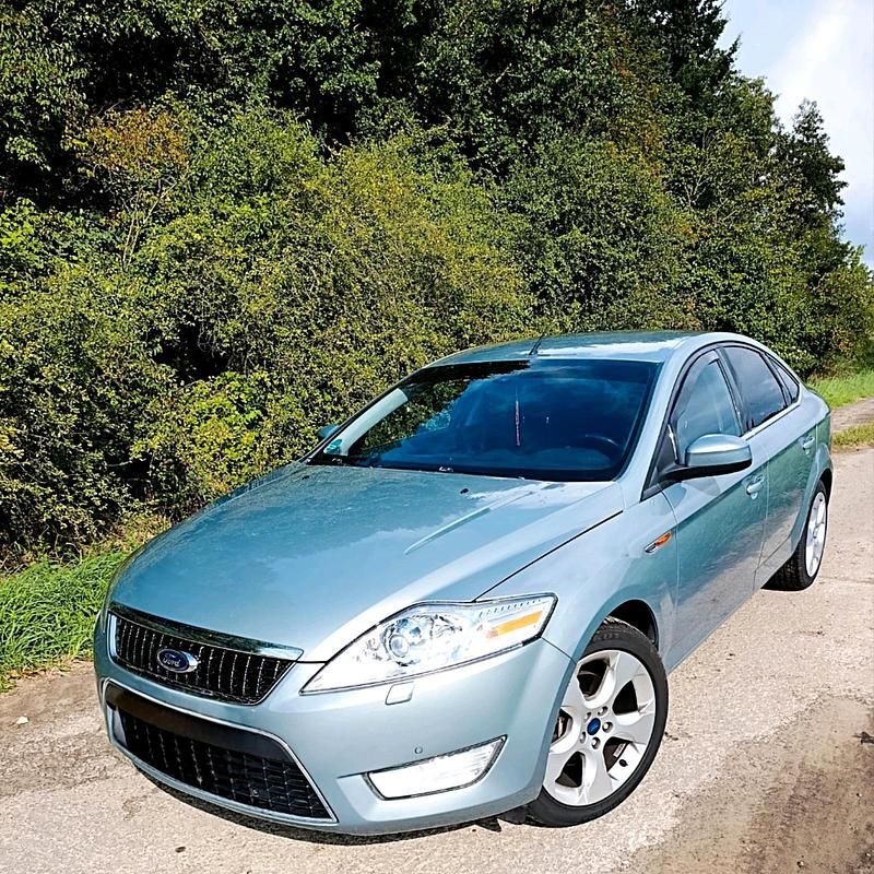 Grau Gebraucht 2008 Ford Mondeo Titanium Limousine | 3.999 € (Etwas zu teuer) - Bild 1/4
