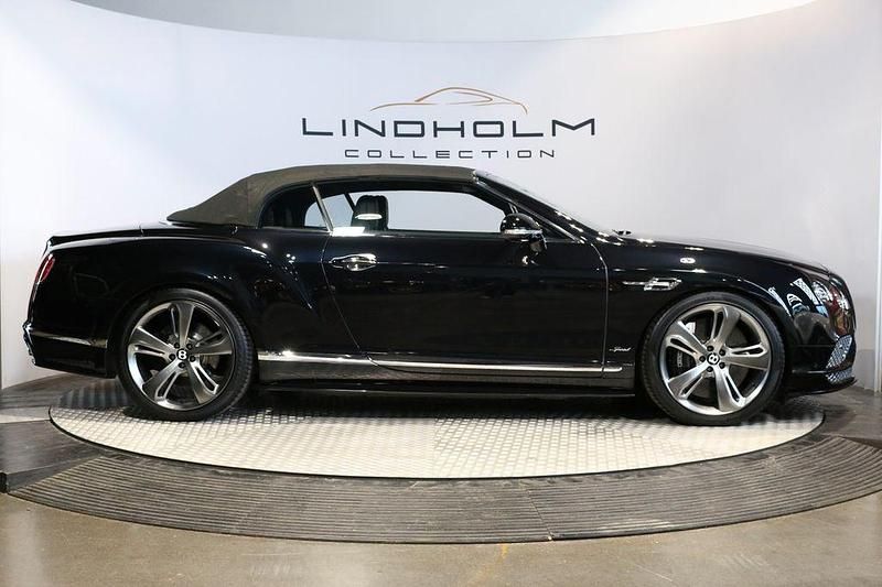 Gebraucht Bentley Continental GT Convertible 635 PS (467 kW) 2016 Schwarz Cabrio