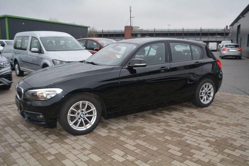 Gebraucht BMW 116 Advantage 109 PS (80 kW) 2017 Schwarz Kleinwagen