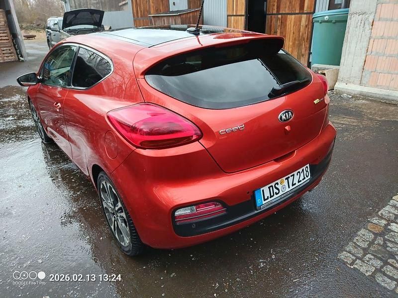 Gebraucht Kia ProCeed Vision 135 PS (99 kW) 2013 Orange Kleinwagen