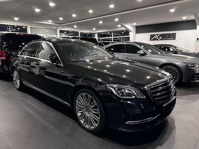 Obsidianschwarz metalliclack Gebraucht 2018 Mercedes S400 AMG Limousine | 45.000 € (Fairer Preis) - Bild 1/4