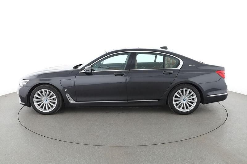 Gebraucht BMW 740 iPerformance 326 PS (239 kW) 2017 Grau Limousine