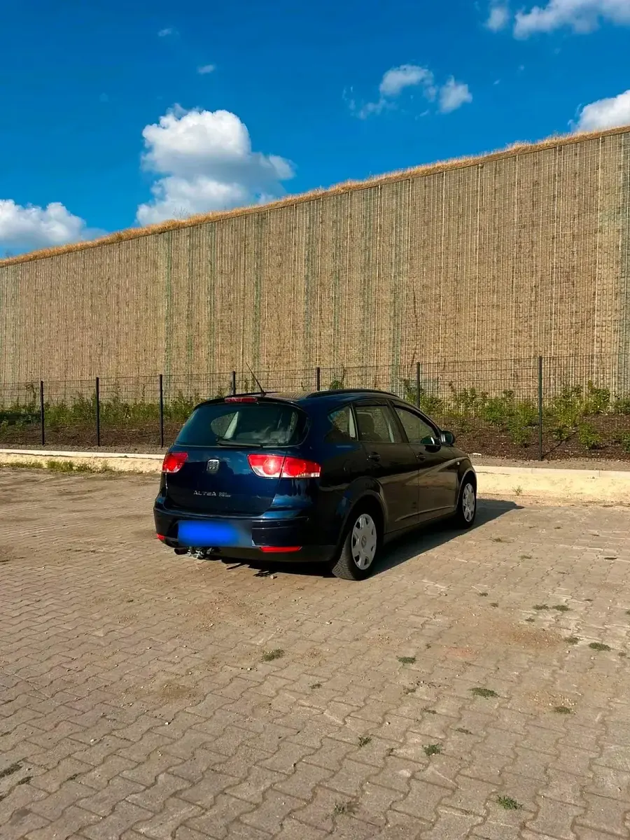 Gebraucht Seat Altea XL 105 PS (77 kW) 2009 Blau Van / Kleinbus