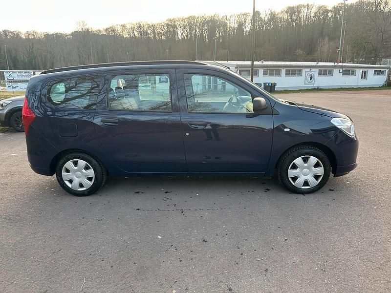 Gebraucht Dacia Lodgy 102 PS (75 kW) 2015 Blau Van / Kleinbus