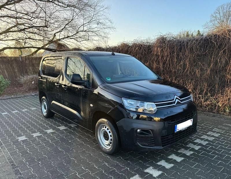 Schwarz Gebraucht 2020 Citroën Berlingo Van / Kleinbus | 7.900 € (Guter Preis) - Bild 1/4