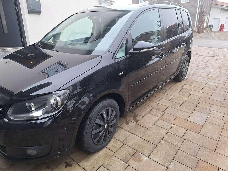 Gebraucht VW Touran Comfortline 105 PS (77 kW) 2014 Schwarz Van / Kleinbus