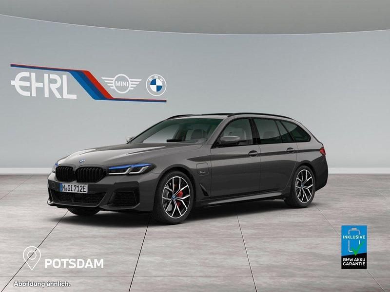 Grau Gebraucht 2022 BMW 530e Shadowline Limousine | 45.990 € - Bild 1/4