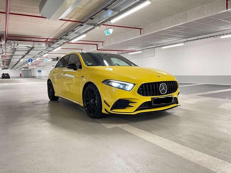 Gelb Gebraucht 2019 Mercedes A35 AMG AMG Limousine | 26.500 € (Fairer Preis) - Bild 1/4