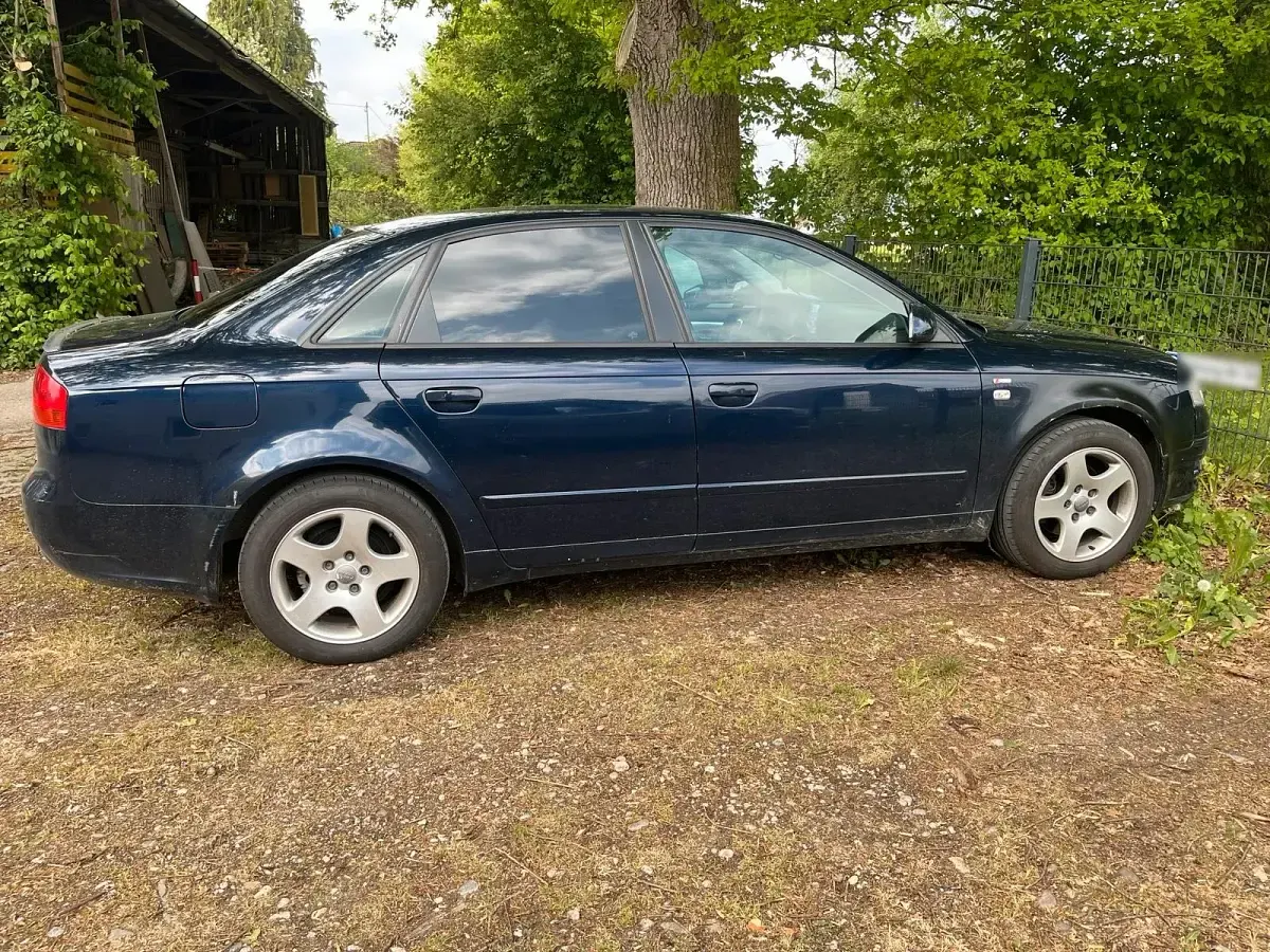 Gebraucht Audi A4 140 PS (102 kW) 2006 Blau Limousine