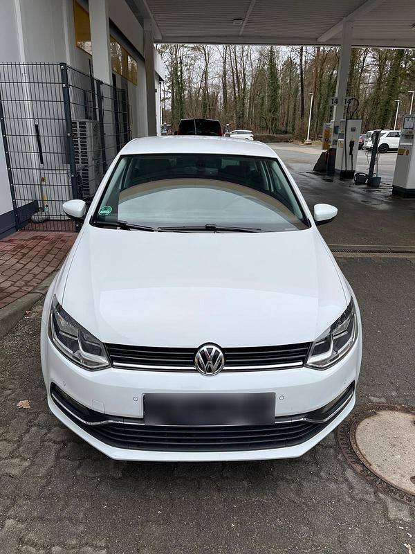 Gebraucht VW Polo 60 PS (44 kW) 2015 Weiß Kleinwagen